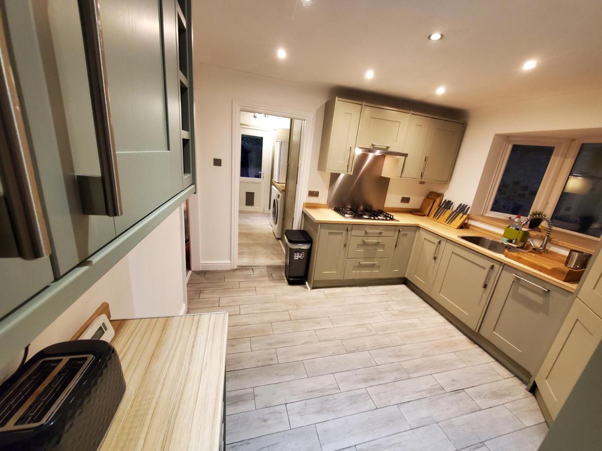 5 Bedroom, Recently Renovated House Close To Hastings Beach 外观 照片