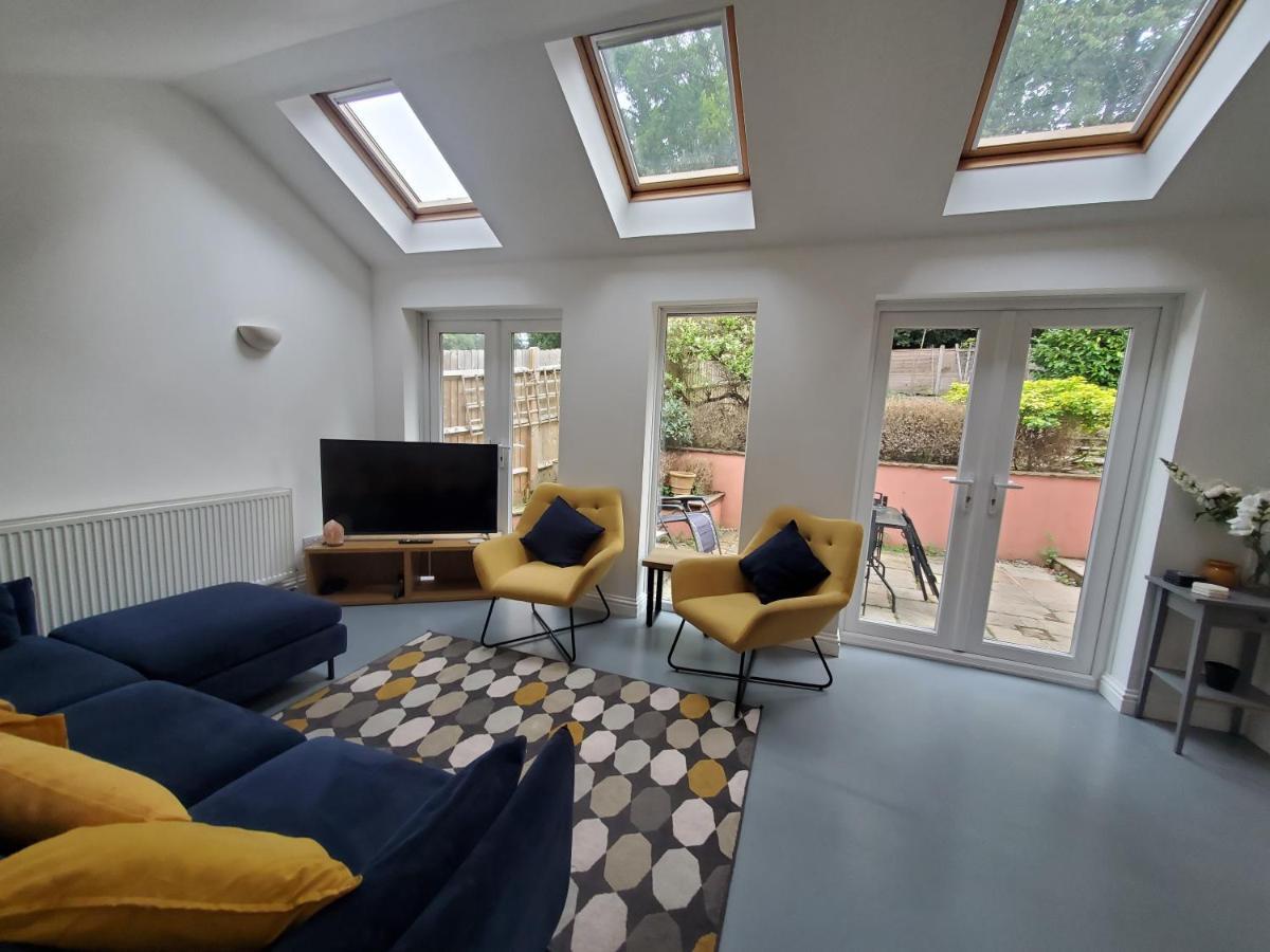 5 Bedroom, Recently Renovated House Close To Hastings Beach 外观 照片